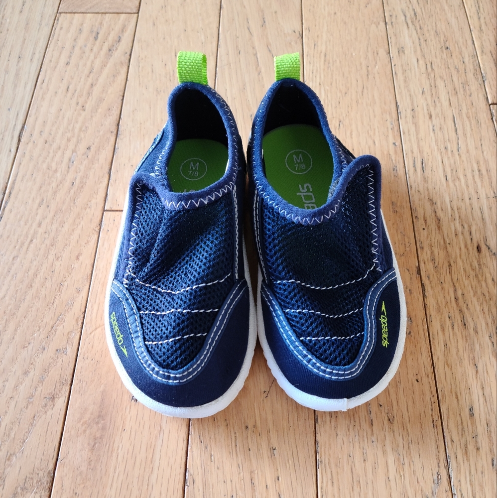 Speedo water slipper kids sz: 7/8M